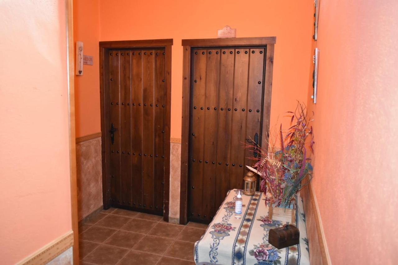 ホテル La Magnolia La Puerta de Segura エクステリア 写真