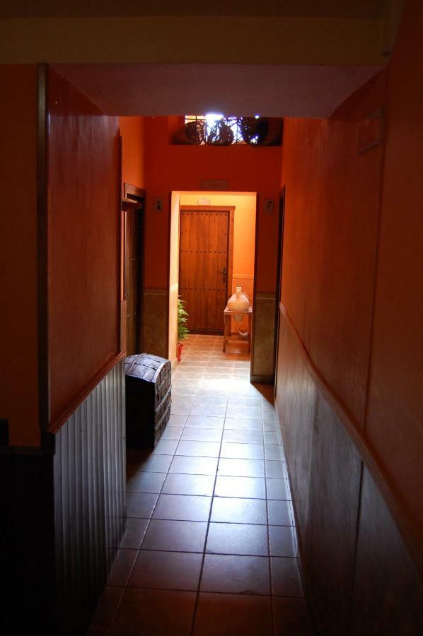ホテル La Magnolia La Puerta de Segura エクステリア 写真