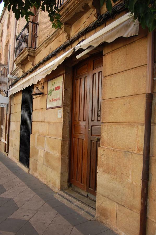 ホテル La Magnolia La Puerta de Segura エクステリア 写真